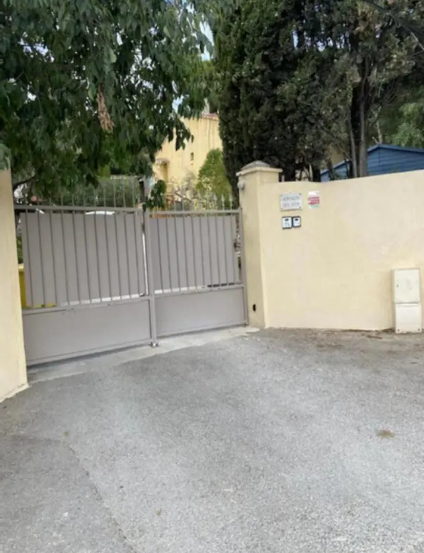 Luxuszelt La Suite Conteneur Septèmes-les-Vallons Frankreich